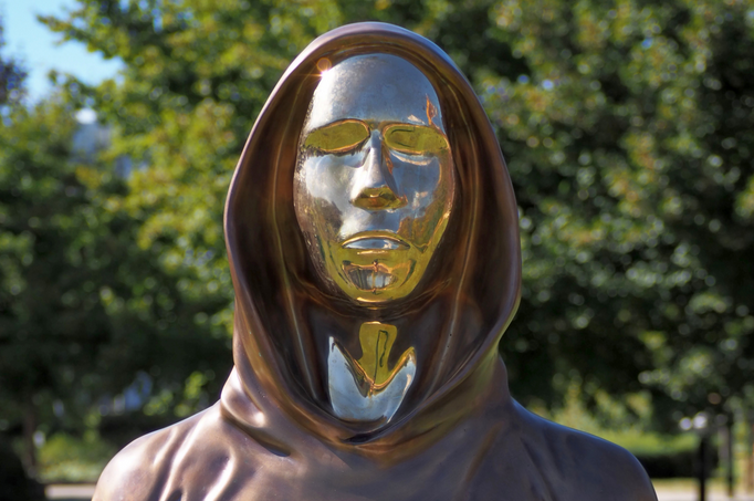 Statue dedicated to Satoshi Nakamoto
